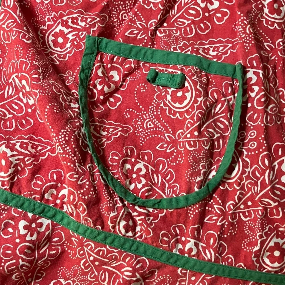 Bandana fabric vintage handmade apron with green trim
